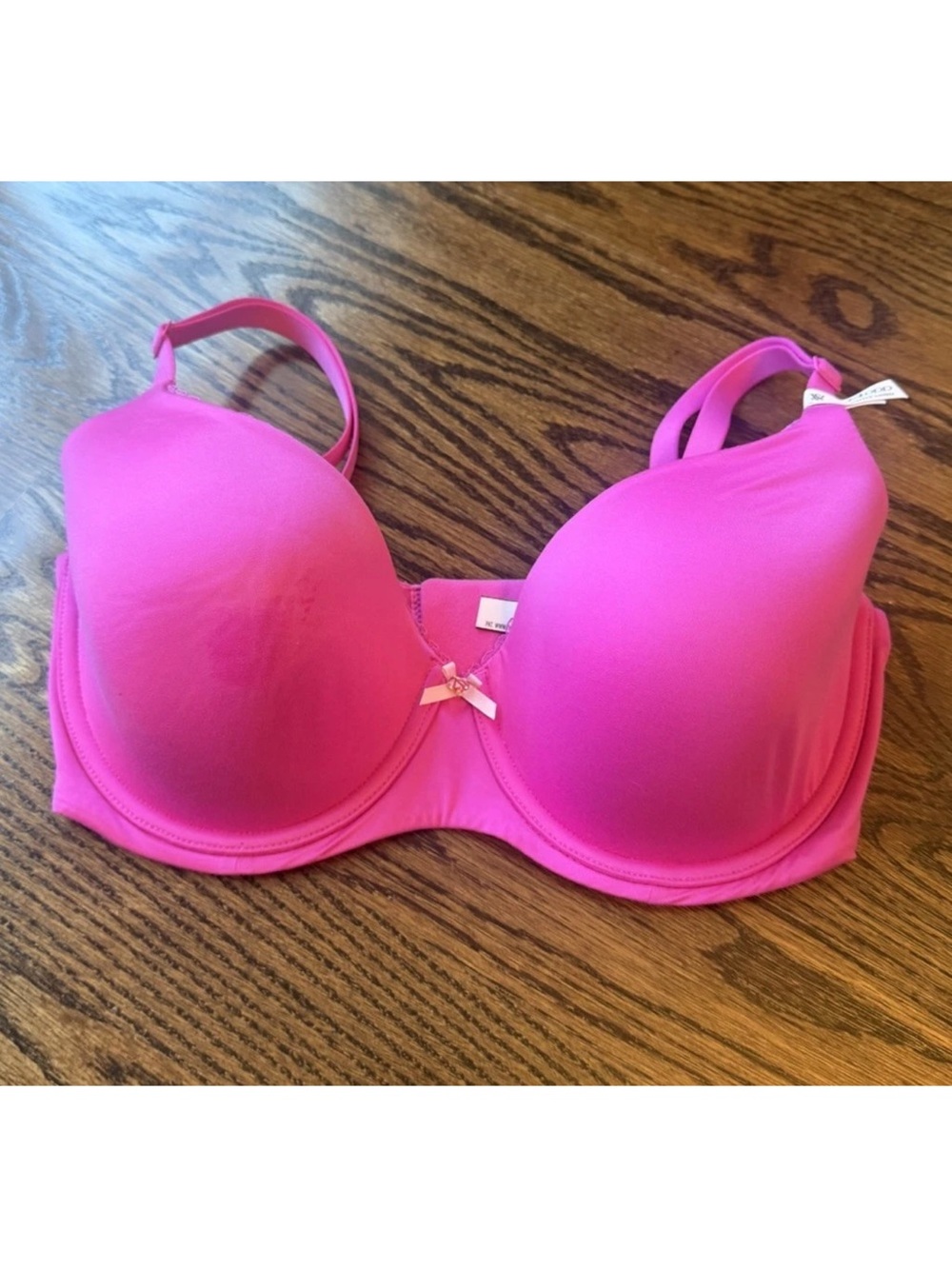 Victoria's Secret 34DDD Body By Victoria Lightly Lined Demi  Bra NWOT